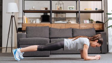 Η στατική άσκηση που σμιλεύει το σώμα σε 28 ημέρες