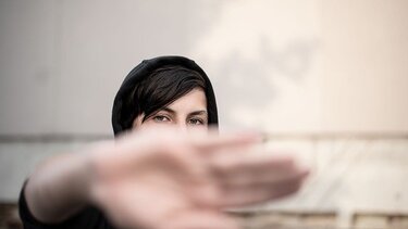 Ελεύθερος ο 28χρονος σερβιτόρος που καταγγέλθηκε για βιασμό 