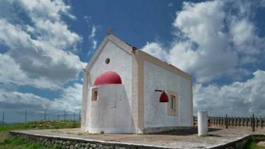 Ξαναχτίστηκε και γιορτάζει! - Στην "μαύρη" επέτειο του σεισμού, τα εγκαίνια του Ναού