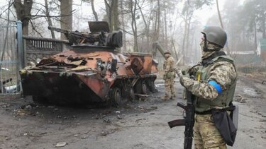 Απάνθρωπο: Βίντεο φέρεται να δείχνει Ρώσο στρατιώτη να ευνουχίζει Ουκρανό αιχμάλωτο