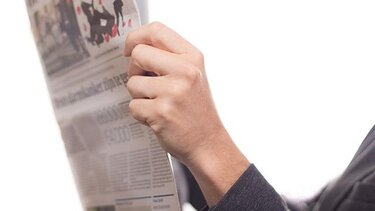 Τα πρωτοσέλιδα του κυριακάτικου Τύπου