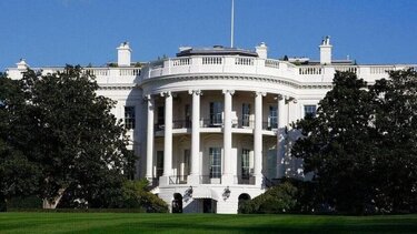 Ο Λευκός Οίκος κάλεσε τον Κινέζο πρέσβη για να καταγγείλει τις κινεζικές στρατιωτικές ενέργειες