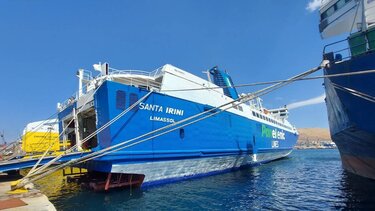 Το παρθενικό ταξίδι του Santa Irini και το απρόοπτο 