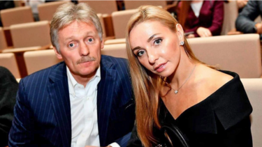 Στην Ελλάδα η σύζυγος του εκπροσώπου του Πούτιν, Ντμίτρι Πεσκόφ