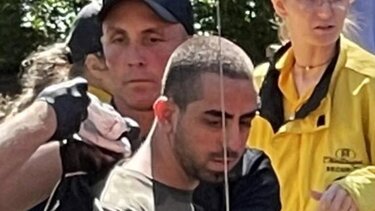 Ο δράστης της επίθεσης κατά του Σαλμάν Ρούσντι δήλωσε «αθώος»