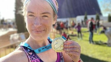 Ρεκόρ Γκίνες: Η γυναίκα που έτρεξε 106 μαραθώνιους σε 106 ημέρες