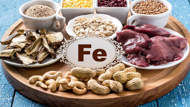 Τα "σημάδια" που αποκαλύπτουν ότι σας λείπει σίδηρος