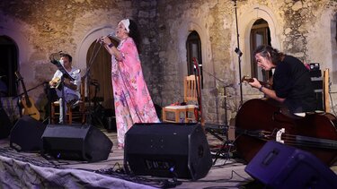 Θερμό χειροκρότημα στην Ιωάννα Φόρτη στα Χανιά