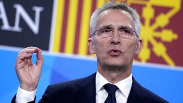 Στόλτενμπεργκ: Παράλογες οι κατηγορίες της Ρωσίας για σχέδια χρήσης «βρόμικης βόμβας» από την Ουκρανία