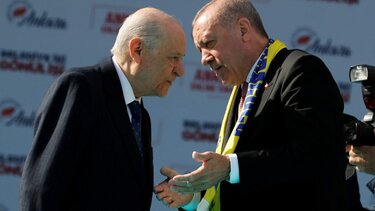 Εκτός ελέγχου ο Μπαχτσελί: «Η Ελλάδα θα ξεπληρώσει τις παρενοχλήσεις με αίμα»