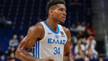 Γενναιόδωρος ο Γιάννης Αντετοκούνμπο: άφησε tips 3.000 ευρώ σε μαγαζί στη Μύκονο!