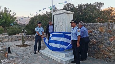 Αποκαλυπτήρια του ανακαινισμένου Μνημείου Πεσόντων στο Πετροχώρι Αμαρίου