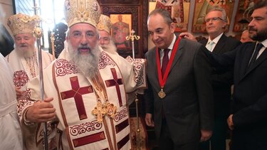 Τιμητική διάκριση Πλακιωτάκη από την Εκκλησία της Κρήτης