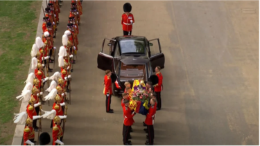 Στη βασιλική κρύπτη η σορός της βασίλισσας Ελισάβετ Β’