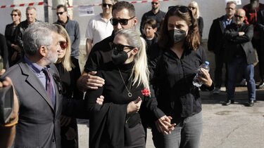 Αλεξάνδρος Νικολαΐδης: Η γροθιά και το κόκκινο τριαντάφυλλο από τη σύζυγό του