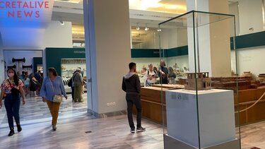 "Εκμεταλλεύτηκαν" την αργία και τη δωρεάν είσοδο και πήγαν... Μουσείο! 