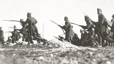 Όταν οι New York Times υμνούσαν τις ελληνικές λόγχες