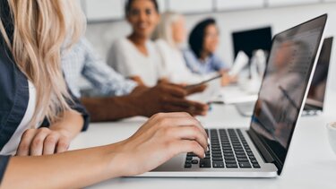 Εργασία σε βάρδιες: Γιατί αυξάνει τον κίνδυνο νοσηλείας λόγω Covid-19