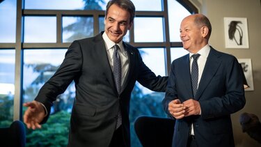 Οικονομία και συνεργασίες στην ατζέντα Σολτς- Μητσοτάκη