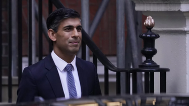 Για το πρωί της Τρίτης ορίστηκε το "ραντεβού" του Ρίσι Σούνακ με τον βασιλιά Κάρολο