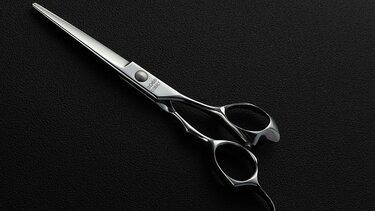 Επιτέθηκε με ψαλίδι στην μητέρα του και την τραυμάτισε