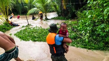 Φιλιππίνες: Τουλάχιστον 72 νεκροί από την τροπική καταιγίδα Νάλγκε