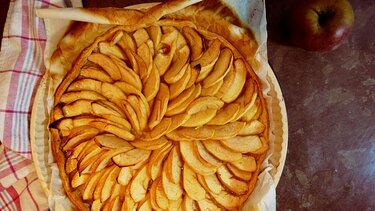 Τάρτα μήλου με αμύγδαλα