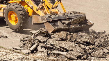ΑΜΑΚ: Αναστέλλονται για τρίτη φορά οι κατεδαφίσεις αυθαίρετων έργων