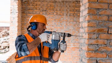 "Οι ζωές μας δεν είναι κόστος - Οι ζωές μας έχουν αξία"