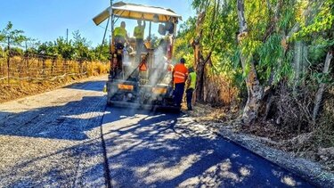 Ηράκλειο: Συμβάσεις για νέες ασφαλτοστρώσεις και τσιμεντοστρώσεις 