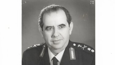 "Έφυγε" ένας σπουδαίος Κρητικός και ικανός αξιωματικός