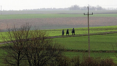 Πολωνία: Έντρομοι οι κάτοικοι του Σεβόντοφ, μετράνε τις πληγές τους