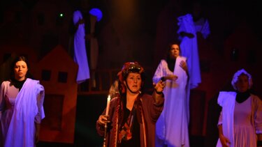 Με μεγάλη επιτυχία συνεχίζονται καθημερινά οι παραστάσεις του «Χάμελιν» 