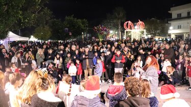 Αφιερωμένη στα παιδιά η εκδήλωση φωταγώγησης του Χριστουγεννιάτικου δέντρου στο Γάζι