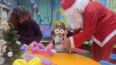 Ένα κρητικό γλέντι στην παιδοογκολογικη του ΠΑΓΝΗ!