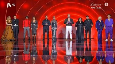 J2US: Ανατροπή με διπλή αποχώρηση, λίγο πριν τον μεγάλο τελικό