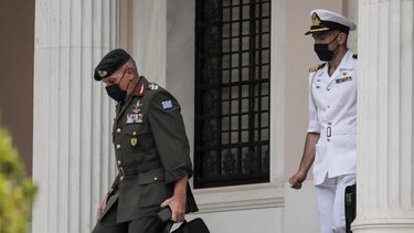 Έκτακτο ΚΥΣΕΑ για τις κρίσεις τον Ιανουάριο - Παραμένει ο Φλώρος