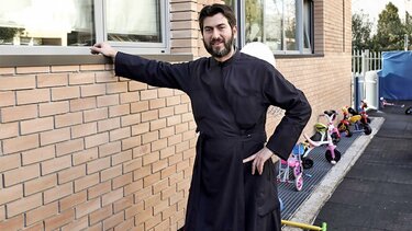 Κιβωτός του Κόσμου: Εισαγγελική εντολή για τον πατέρα Αντώνιο