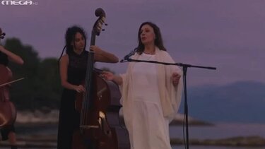 Χάρις Αλεξίου: Αισθάνομαι ότι άλλαξα τη ζωή μου αρκετές φορές