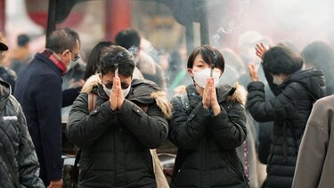 Κίνα: Η κορύφωση της COVID-19 θα διαρκέσει 2-3 μήνες