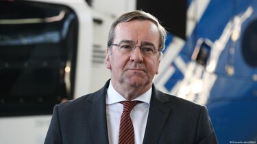 Η Καγκελαρία ανακοίνωσε τον διορισμό του Μπόρις Πιστόριους στο υπ. Άμυνας