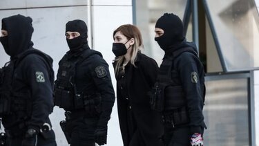 Υποξία λόγω ασφυξίας "βλέπουν" οι ιατροδικαστές στους θανάτους Μαλένας και Ίριδας