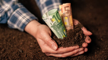 200 εκατ. ευρώ σε 630.000 δικαιούχους αγρότες καταβάλλει σήμερα ο ΟΠΕΚΕΠΕ