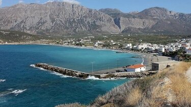 Πεζοπορική εξόρμηση σε παλιά λασιθιώτικα μονοπάτια 