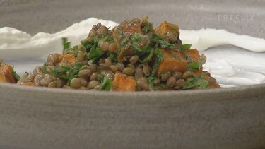 Φακή Εγκλουβής με γλυκοπατάτα και γιαούρτι