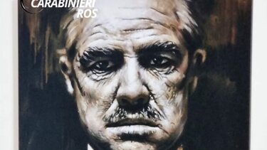 Αφίσα της ταινίας «Ο νονός» εντοπίστηκε στο κρησφύγετο του αρχιμαφιόζου Ματέο Μεσίνα Ντενάρο