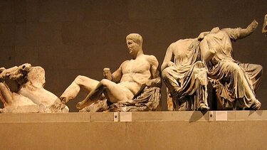 Γλυπτά του Παρθενώνα: H αποκάλυψη Έλληνα αξιωματούχου