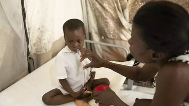 Σαρώνει η χολέρα το Μαλάουι: Χιλιάδες τα κρούσματα