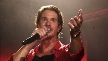 Ο Νίκος Οικονομόπουλος βίωσε ... θαύμα on camera !