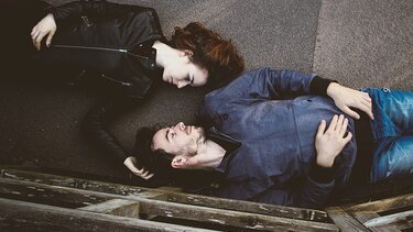 Τα ζώδια που καταπιέζουν τα συναισθήματα τους στις σχέσεις